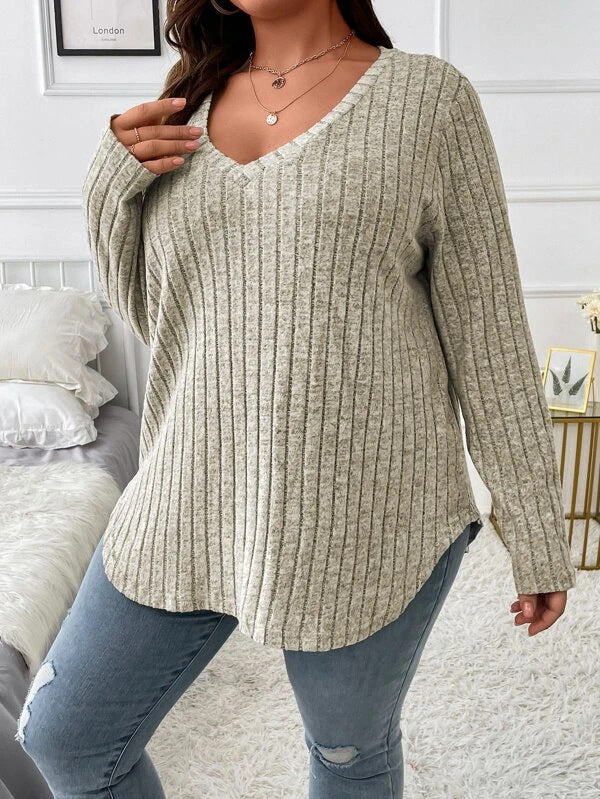 Pull oversize à manches longues, col en V, rayures enfoncées et brossé